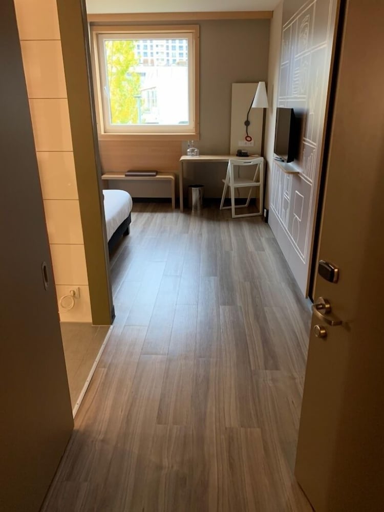 Habitación Doble Accesible del hotel Ibis Muenchen City Arnulfpark. Foto 1