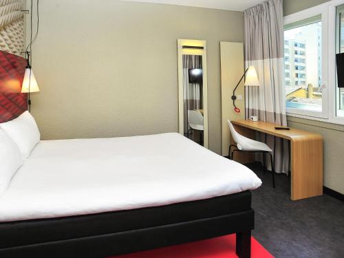 Habitación Doble del hotel Ibis Lyon Centre. Foto 3