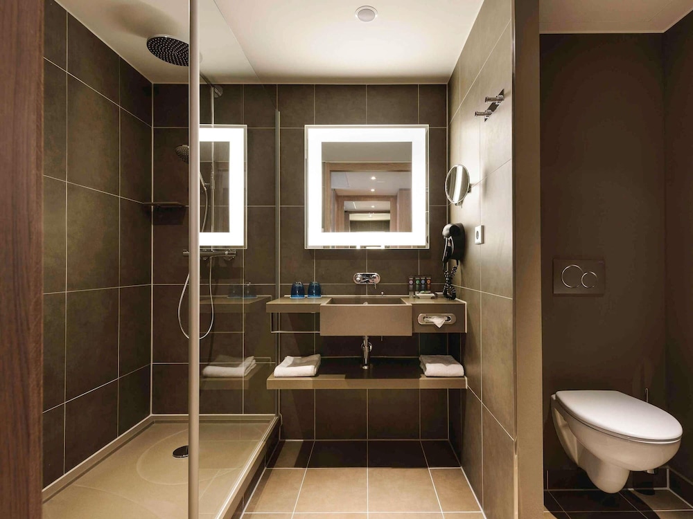 Habitación Estándar con camas gemelas del hotel Novotel München City Arnulfpark. Foto 3