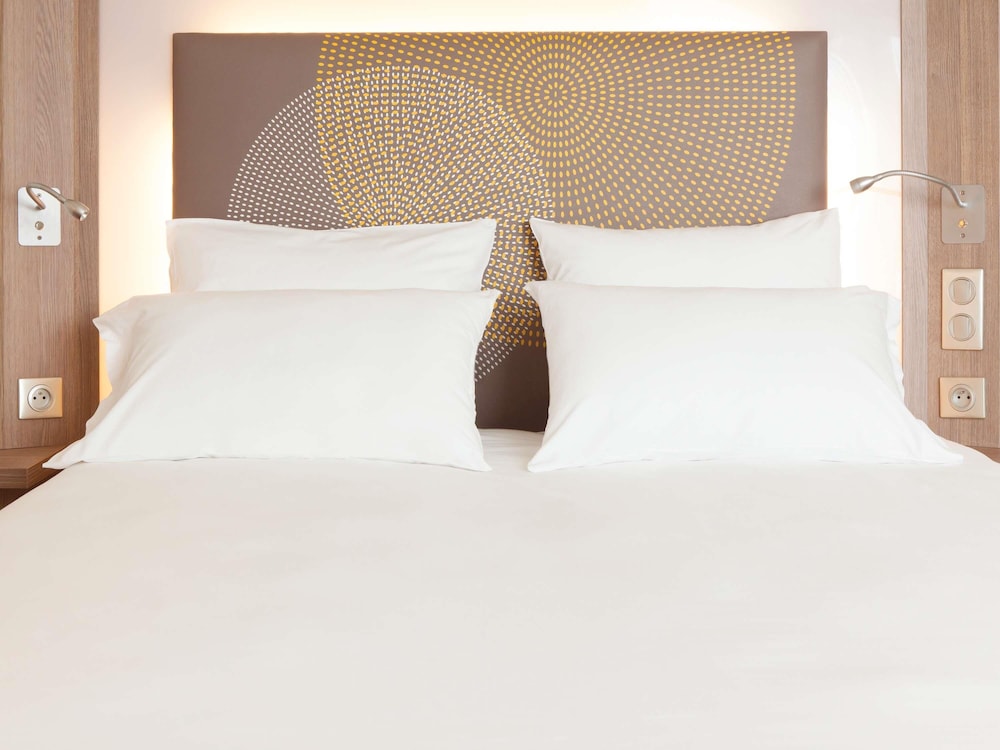 Habitación estándar con 1 cama doble/Habitación de negocios estándar del hotel Novotel München City Arnulfpark. Foto 1
