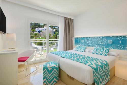 Habitación Doble Estándar - 2 camas del hotel Grupotel Ibiza Beach Resort - Adults Only