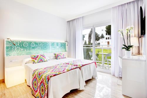 Habitación Doble Estándar - 2 camas del hotel Grupotel Ibiza Beach Resort - Adults Only