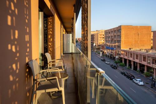 Suite con terraza del hotel Radisson Blu , Marrakech Carré Eden. Foto 9