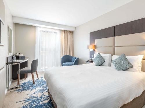 Habitación Doble Confort del hotel Mercure Edinburgh Haymarket. Foto 1