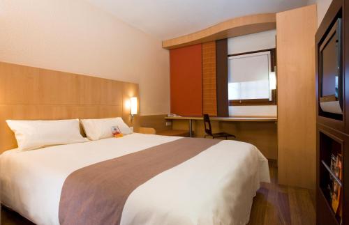 Alojamiento (1 o 2 personas) del hotel Ibis Paris Issy Les Moulineaux Val De Seine. Foto 11
