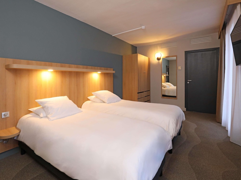 Habitación Clásica - 2 camas individuales del hotel Mercure Abbeville Centre - Porte De La Baie De Somme. Foto 1