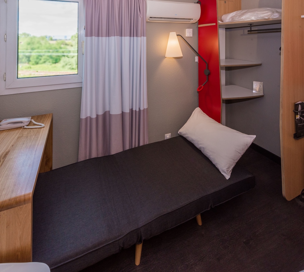 Habitación Estándar con 1 cama doble del hotel Ibis Lyon Sud Chasse Sur Rhone. Foto 5