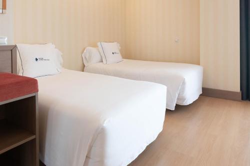 Habitación Familiar Deluxe del hotel Ibersol Atrio Del Mar. Foto 8