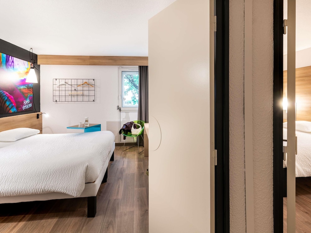 Habitación Standard con una cama doble del hotel Ibis Styles Brive La Gaillarde. Foto 4