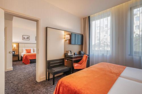 2 Habitaciones Dobles comunicadas del hotel Eurostars Danube Budapest. Foto 2