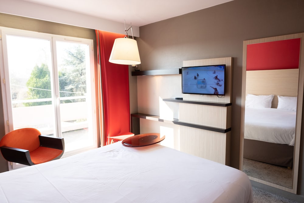 Habitación estándar con una cama doble del hotel Ibis Styles Saint Dizier. Foto 4