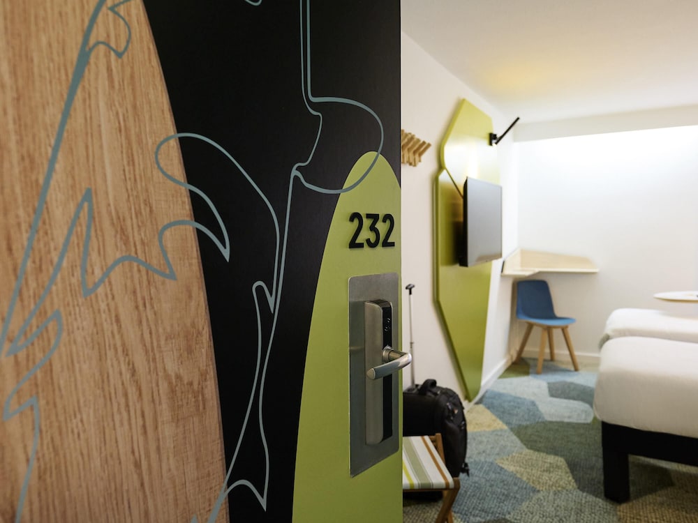 Habitación Estándar con 1 cama doble del hotel Ibis Styles Bordeaux Begles Arena. Foto 5