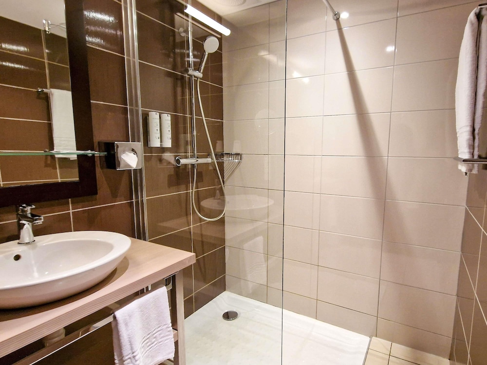 Habitación Estándar - 2 camas individuales del hotel Ibis Styles Dijon Nord Valmy. Foto 2
