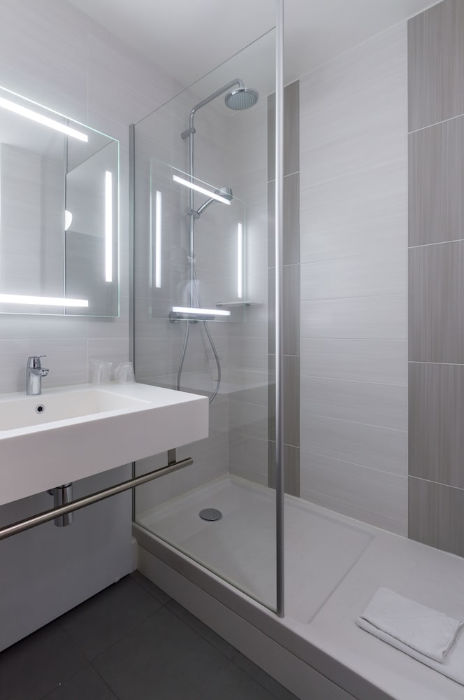 Habitación Clásica - 2 camas individuales del hotel Mercure Trouville-sur-mer. Foto 4