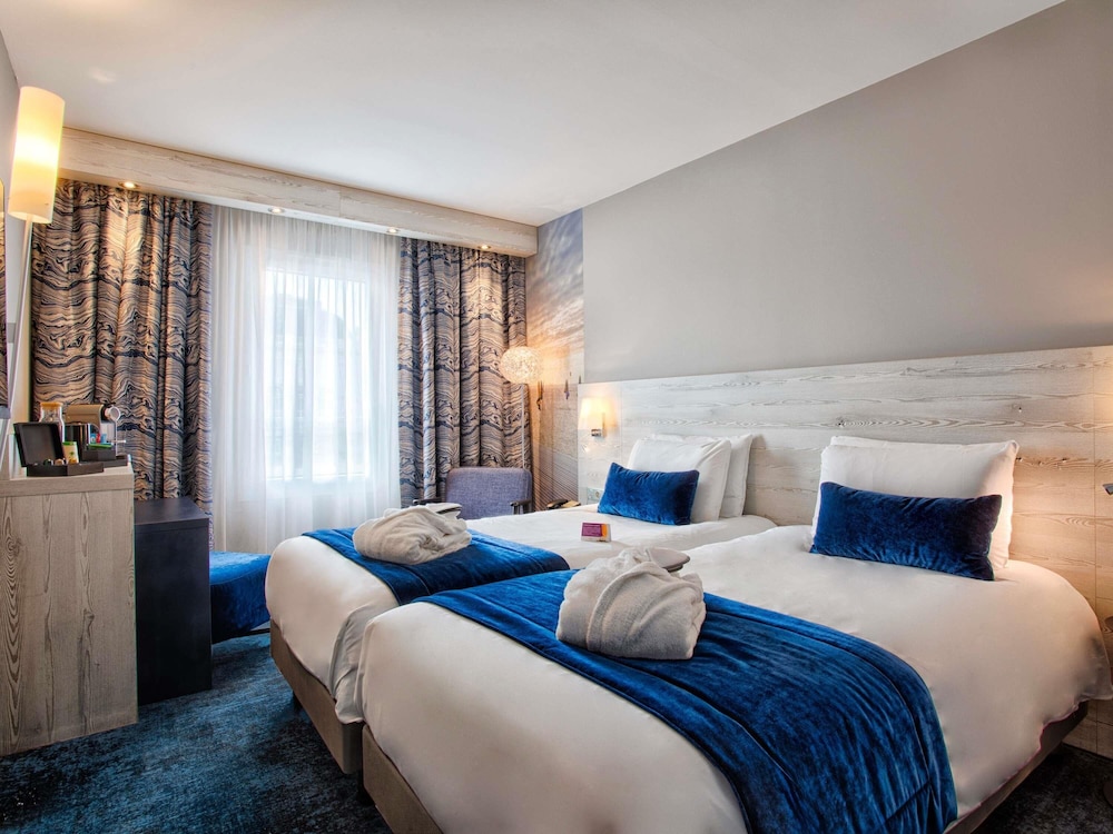 Habitación Privilegio - 2 camas individuales del hotel Mercure Trouville-sur-mer. Foto 1