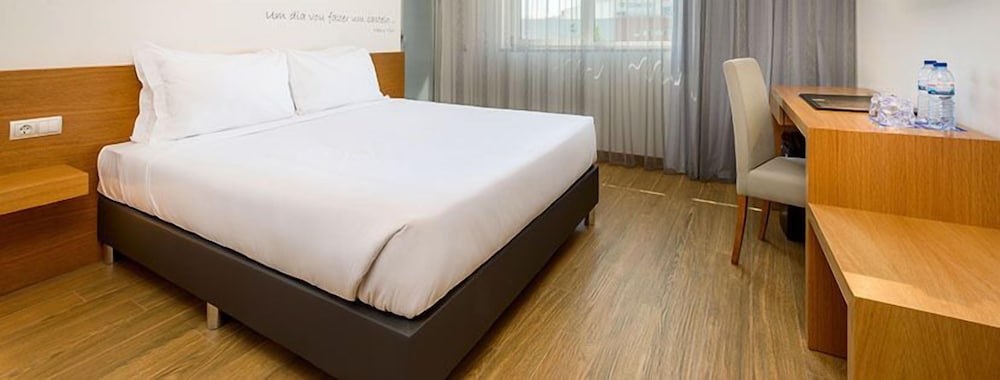 Habitación Premium, 1 cama doble, no fumadores del hotel Tryp By Wyndham Leiria. Foto 2
