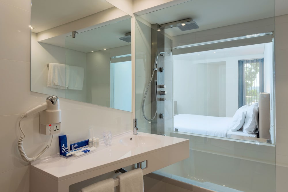 Habitación Premium, 1 cama doble, no fumadores del hotel Tryp By Wyndham Leiria. Foto 3