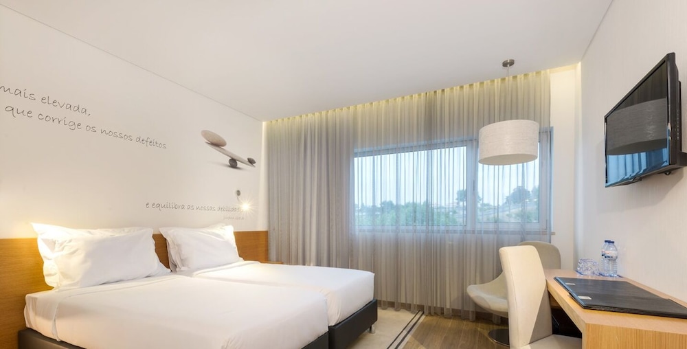 Habitación Deluxe, 1 cama individual, no fumadores del hotel Tryp By Wyndham Leiria. Foto 2