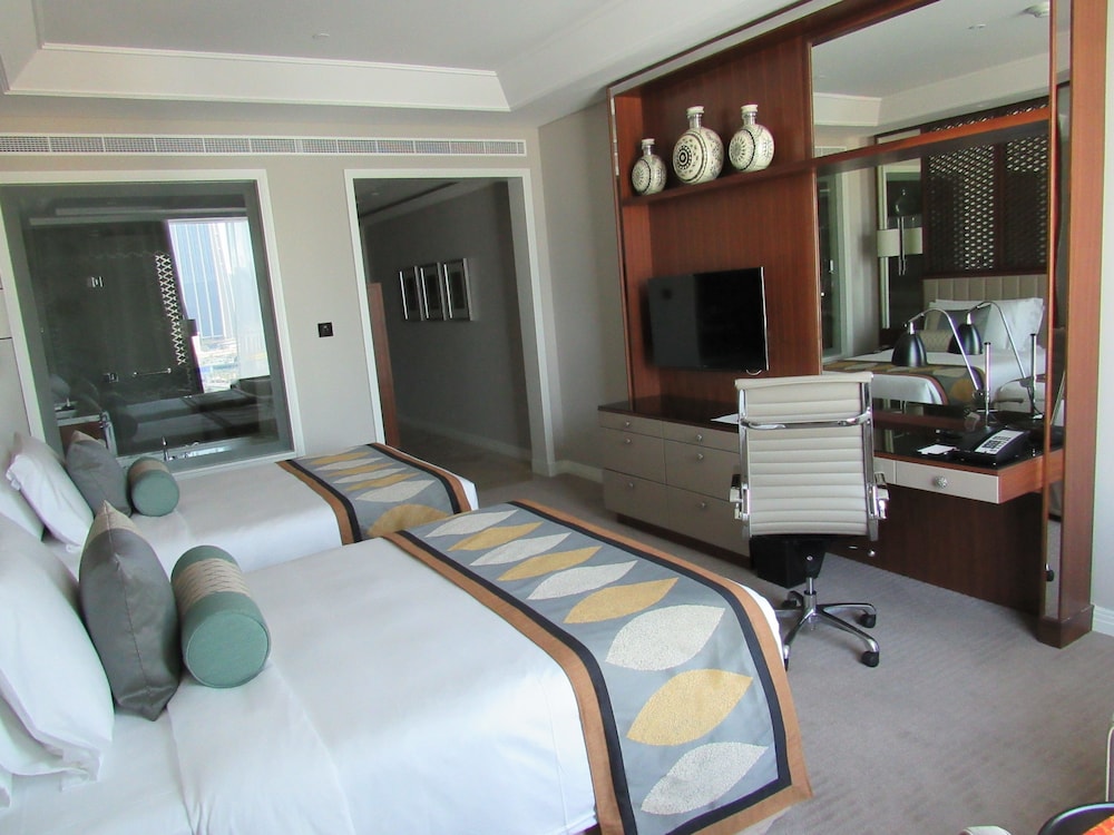 Habitación Club, 2 camas individuales (Vista al Burj) del hotel Taj Dubai. Foto 2