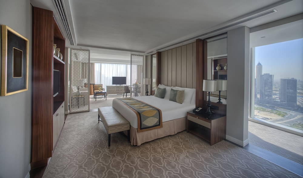 Suite junior, 1 cama de matrimonio grande, vistas a la ciudad del hotel Taj Dubai