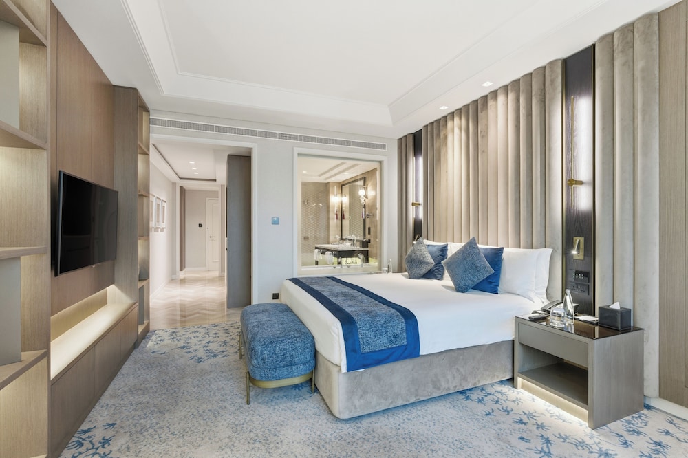Habitación, 1 cama de matrimonio grande (Downtown View) del hotel Taj Dubai. Foto 1
