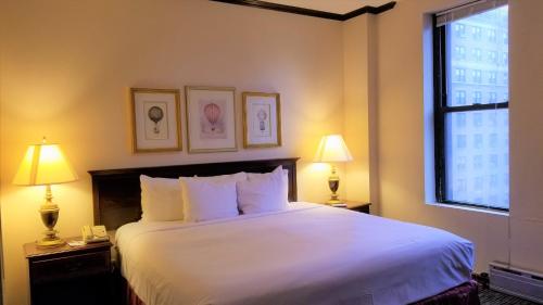 Alojamiento Bronce - 1 cama extragrande  del hotel Night Broadway. Foto 3