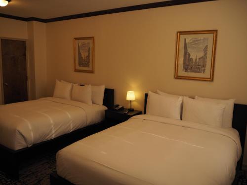 Alojamiento Oro - 2 camas grandes del hotel Night Broadway. Foto 1