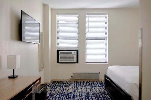 Alojamiento Oro - 1 cama extragrande del hotel Night Broadway. Foto 5