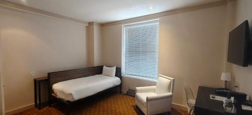 Suite Estándar del hotel Night Broadway. Foto 3