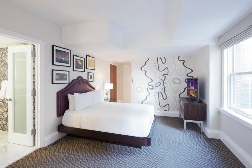 Habitación Deluxe - 1 cama grande del hotel The Lexington , Autograph Collection. Foto 1