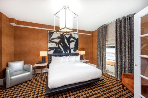 Suite Junior del hotel Ameritania Times Square. Foto 1