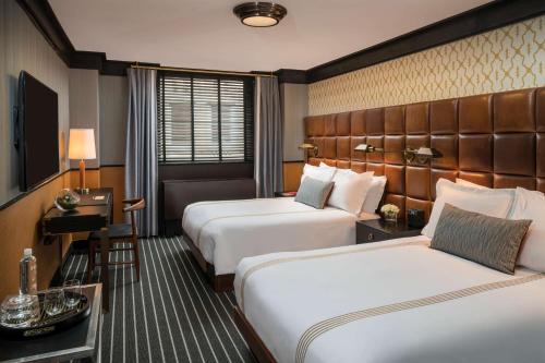 Habitación Doble - 2 camas dobles del hotel Gild Hall, A Thompson. Foto 11