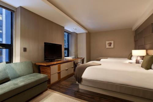 Habitación Doble Deluxe - 2 camas dobles del hotel Hyatt Grand Central New York. Foto 5