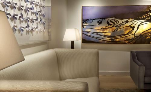 Suite de 1 dormitorio con vistas a la ciudad del hotel Hyatt Grand Central New York. Foto 1