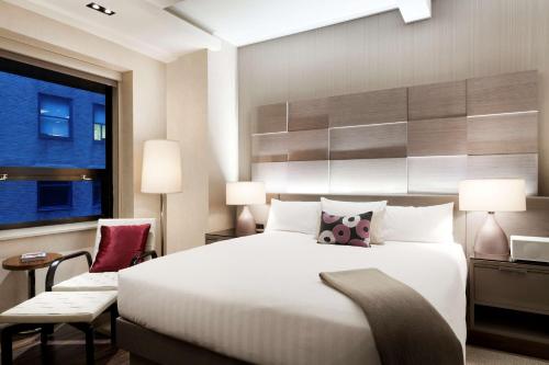 Suite Junior del hotel Hyatt Grand Central New York. Foto 4