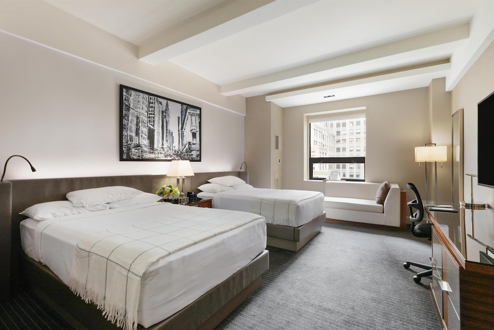 Habitación, 2 camas dobles, vistas a la ciudad del hotel Hyatt Grand Central New York. Foto 1