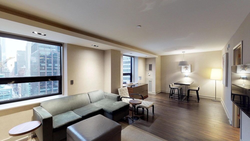 Suite Junior del hotel Hyatt Grand Central New York. Foto 5