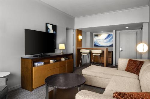 Suite Familiar con 2 camas dobles del hotel New York Hilton Midtown. Foto 4