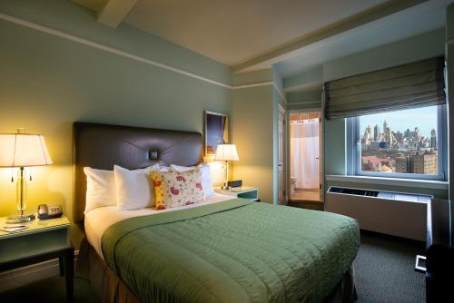 Suite Deluxe de 1 dormitorio con vistas - 1 cama grande del hotel Beacon. Foto 4