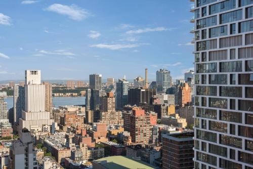 Habitación Doble Social Superior con vistas al río Hudson del hotel M Social Times Square New York. Foto 3