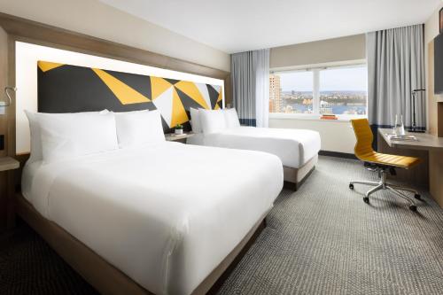 Habitación Doble Social Superior con vistas al río Hudson del hotel M Social Times Square New York. Foto 7