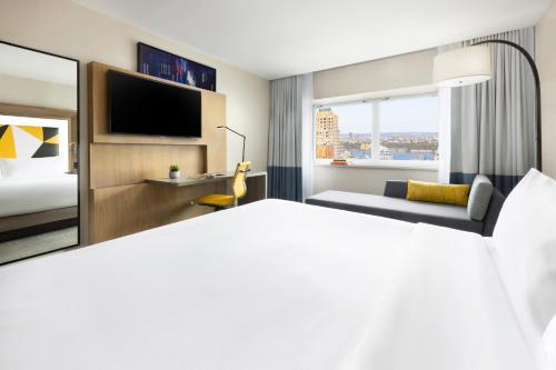 Habitación Social Superior con vistas al río Hudson - 1 cama extragrande del hotel M Social Times Square New York