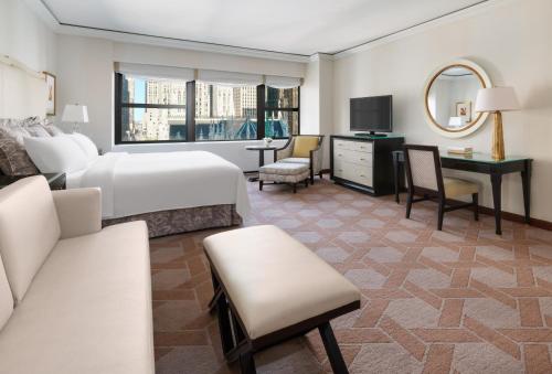 Palace Studio Suite with King Bed & Sofa Bed del hotel Lotte New York Palace. Foto 4