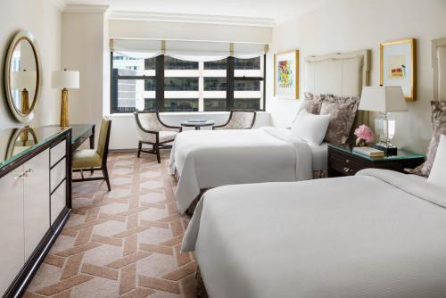 Habitación Superior con 2 camas dobles del hotel Lotte New York Palace. Foto 4