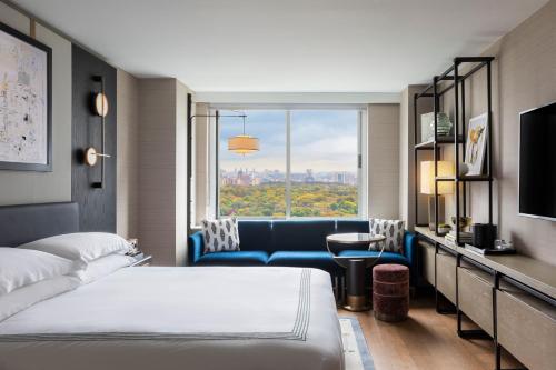 Habitación con cama extragrande y vistas al parque - Planta alta del hotel Thompson Central Park - New York. Foto 7