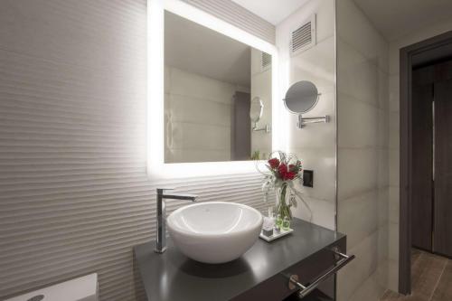 Habitación Doble Premium - 2 camas del hotel Nh Collection New York Madison Avenue. Foto 4