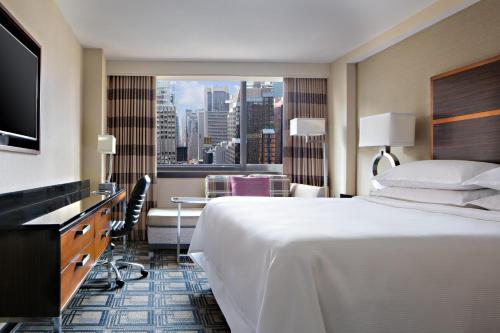 Habitación Premier con vistas a la ciudad - Cama extragrande - Planta superior del hotel Sheraton New York Times Square