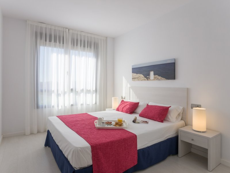 Apartamento 2 habitaciones Grand del hotel PIERRE VACANCES TORREDEMBARRA. Foto 4