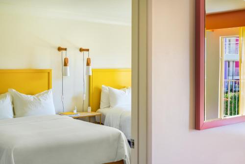 Poolside Patio Suite 2 Queens del hotel The Saguaro Palm Springs. Foto 2