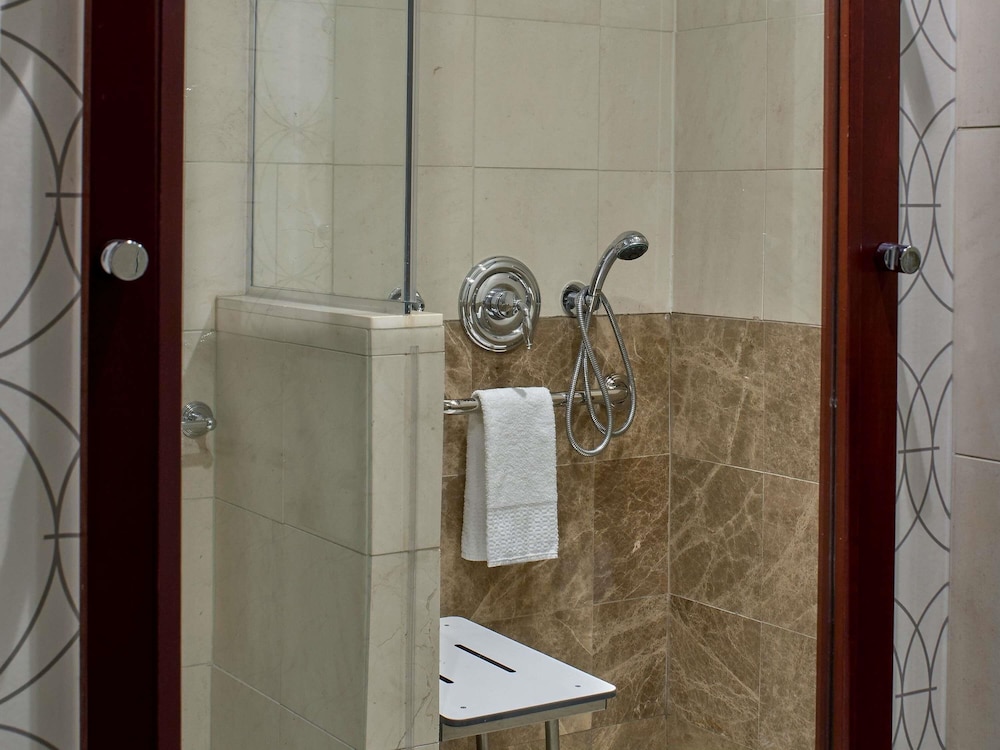 1 Cama King de Lujo - Accesible ADA del hotel Sofitel Philadelphia At Rittenhouse Square. Foto 4